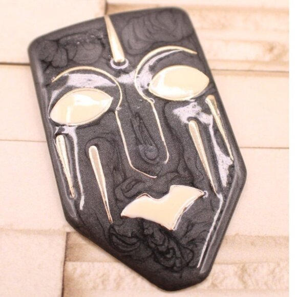 Vintage Face Mask Design Brooch Pin Abstract Black Enamel MCM Ethnic Art Deco - Picture 1 of 9